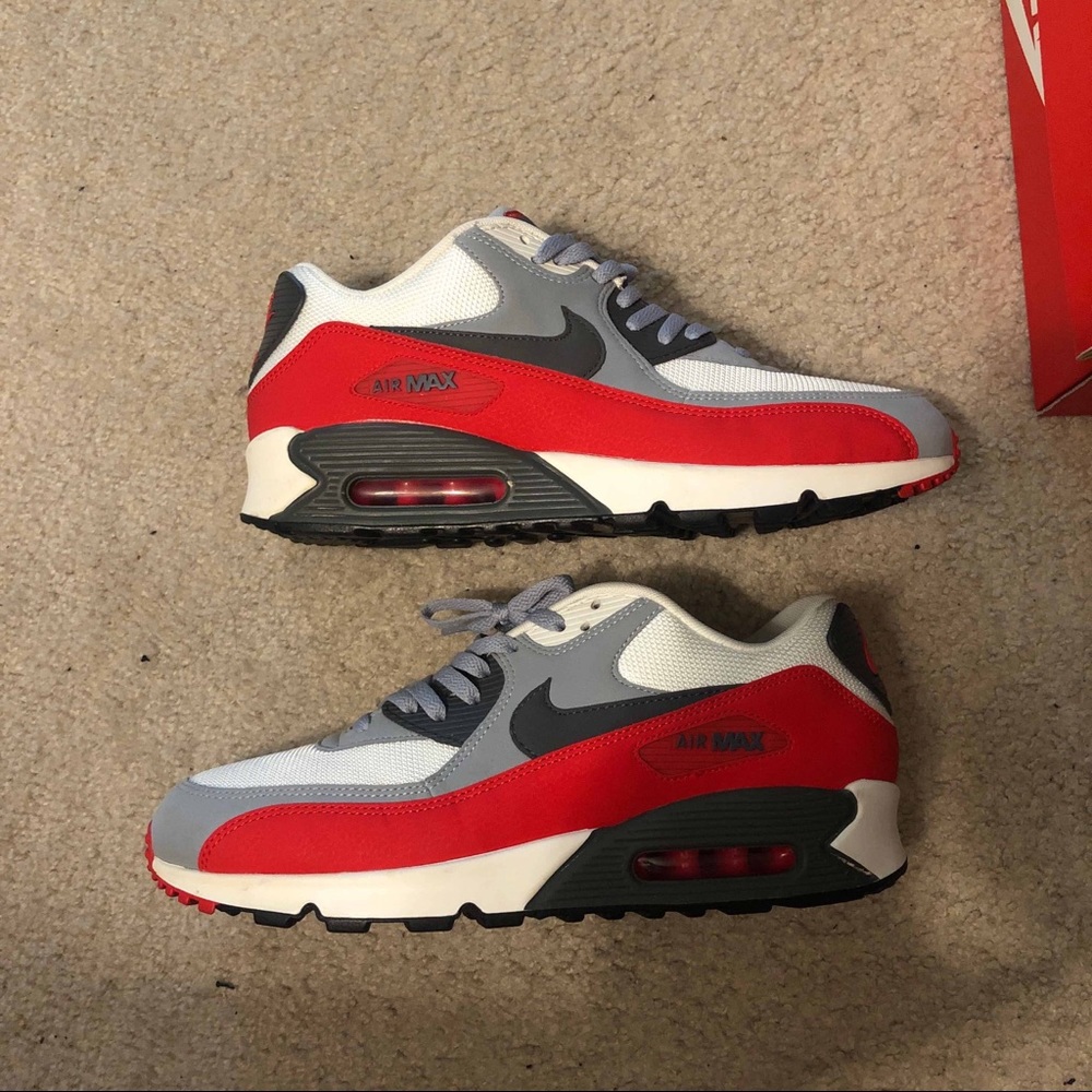 Nike Air Max 90 Essential